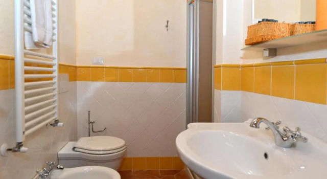 Коттедж с 3 комнатами Agriturismo Mocine