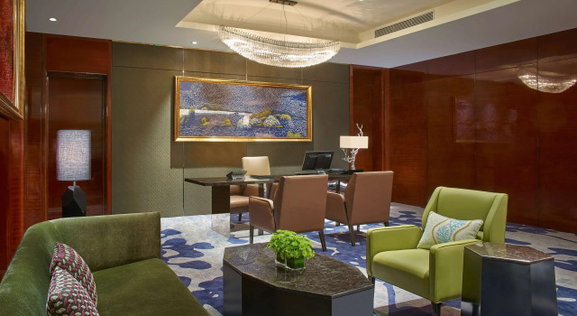 Hilton Haikou, Book Hotel Longhua 