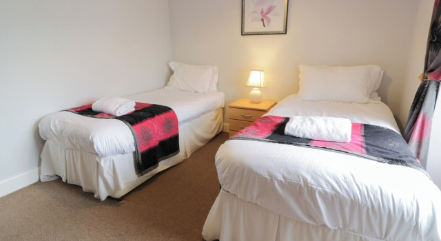 King's Apartment, Buchen Sie Ferienwohnung Hotels in Schottland mit Parkplatz, Parkplätze