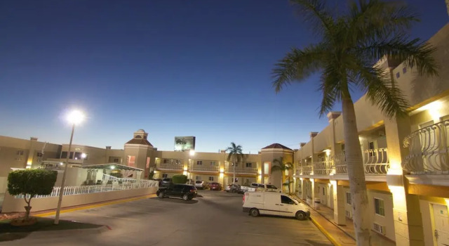 Hotel Premier, Book Hotel Hotels in Hermosillo with a Pool, Swimming Pool