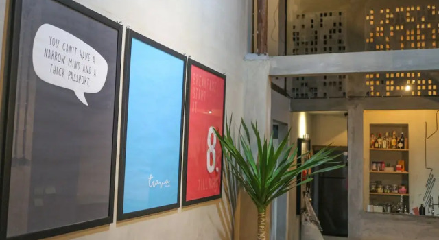 Trava House - Hostel, Book Hostel / Vandrerhjem Hoteller i Mantrijeron med pool, Swimmingpool
