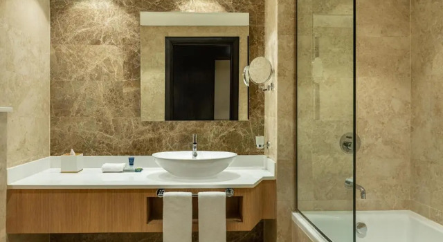 Двухместный номер Deluxe Four Points by Sheraton Production City, Dubai