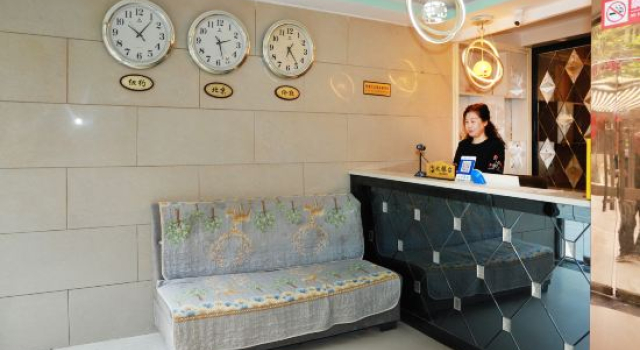 DaZhou XinMing Apartment, Varaa Huoneisto Hotellit Sichuan pysäköinnillä, Pysäköinti