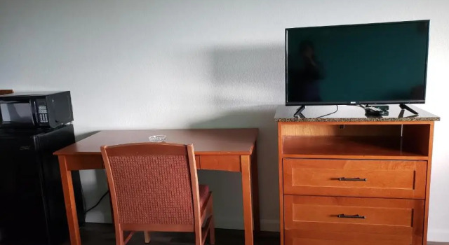 Standard- firedobbelt værelse Oasis Inn & Suites