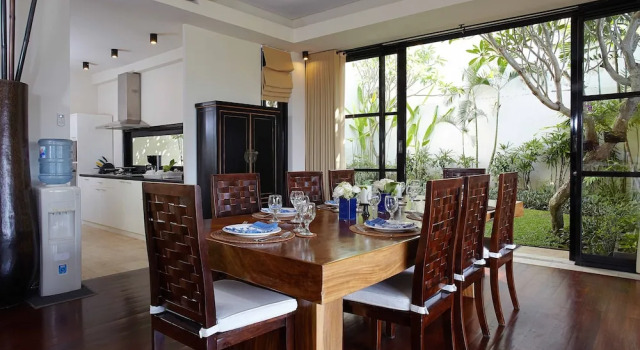 Вилла Luxury с 4 комнатами с частичным видом на море Temple Hill Residence Villa