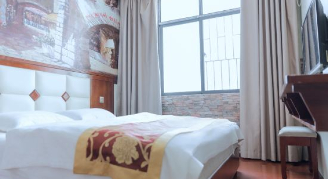 Kunming Jianhua Express Hotel (Railway Station Branch), Prenota Hotel Kunming Yunnan