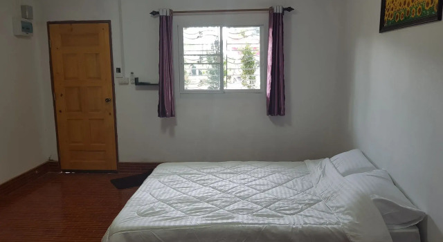 Khaokho P Land Resort, Забронировать Курортный отель Отели Кхао-Кхо с парковкой, Парковка