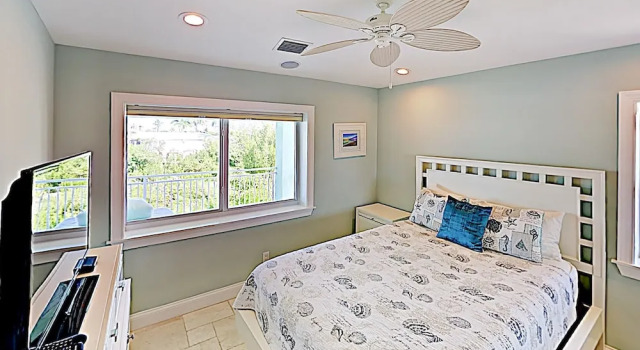Modern Coco Plum W/ Pool, Hot Tub & Dock! 4 Bedroom Home