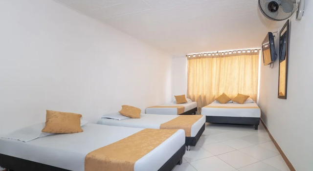Семейный номер Standard Hotel Barcelona Estadio