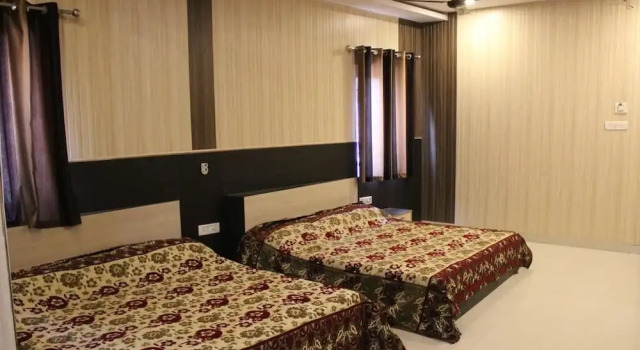 Hotel Gokul inn