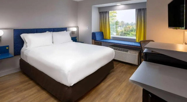 Двухместный номер Microtel Inn and Suites - Salisbury