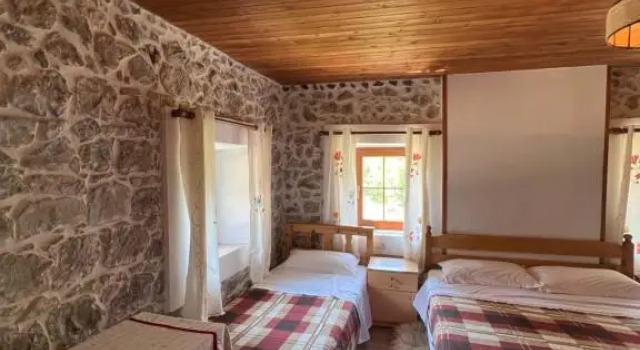 Standardní Rodinný pokoj a výhledem na hory Molla Guest House