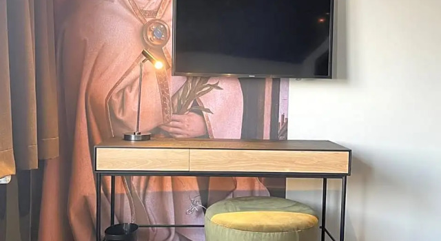 Полулюкс Hotel Montanus