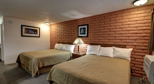 Четырёхместный номер Standard Country Inn Beaver Utah