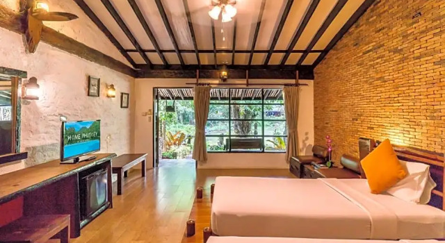 Номер Superior Home Phutoey River Kwai Hotspring & Nature Resort