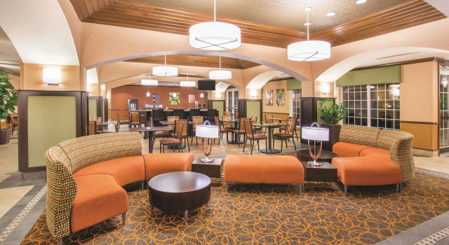 La Quinta by Wyndham Bentonville, Забронировать Отель Отели Бентонвилл с бассейном, рядом с Horsebarn Trailhead, Бассейн