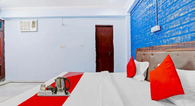 OYO 87646 Hotel Pacific Blue