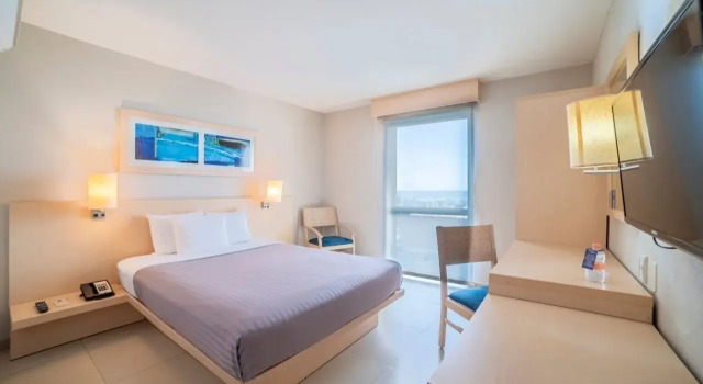 City Express by Marriott Ciudad del Carmen, Book Hotel Hotels in Campeche with a Pool, Swimming Pool