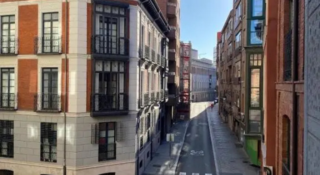 Студия Apartamentos GO - Leopoldo Cano Center