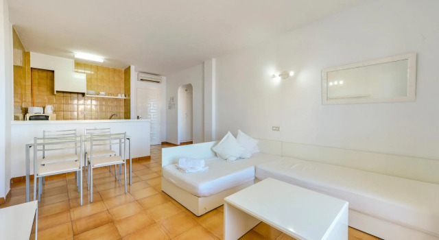 Апартаменты Apartamentos San Antonio Beach