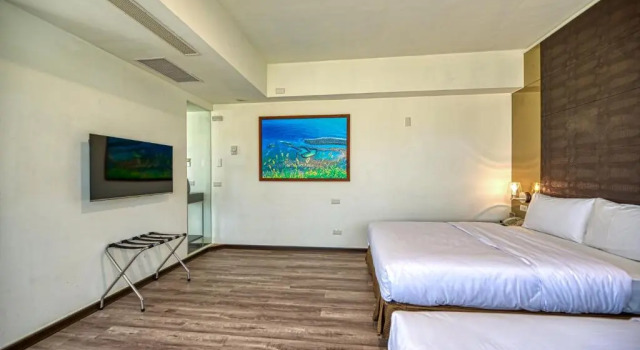 Четырёхместный номер Standard Jih Lih Hotel