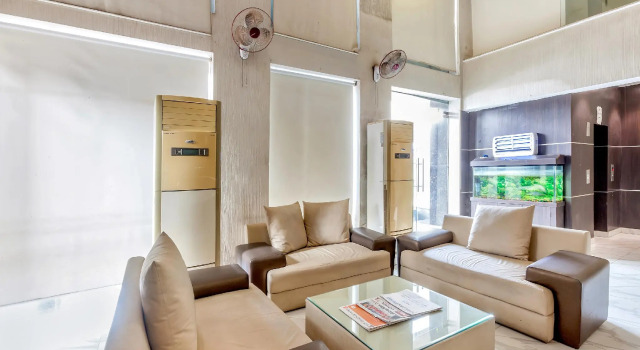 OYO 8902 Hotel Ronald Inn, Забронировать Отель Фаридабад штат Харьяна