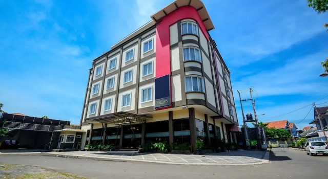 Airy Alun Alun Pamitran Cirebon, Boek Hotel 3-sterren hotels in North Cirebon, in de buurt van Kanoman Palace, 3*