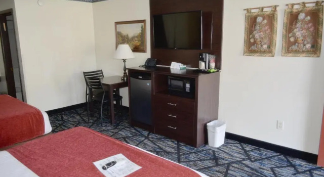 Четырёхместный номер Standard Frankenmuth Motel