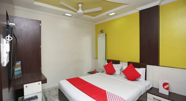Oyo 24646 Hotel Gaurav Palace