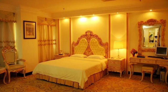 Jiabai Resort Hotel, Rezerwuj Ośrodek wypoczynkowy Hotele w Zhuhai z parkingiem, Parking