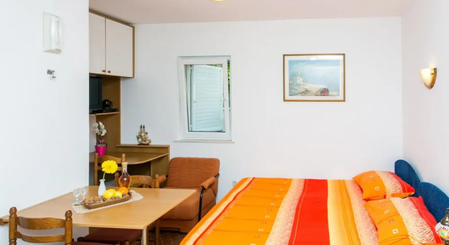 Apartments Miramare & Campara