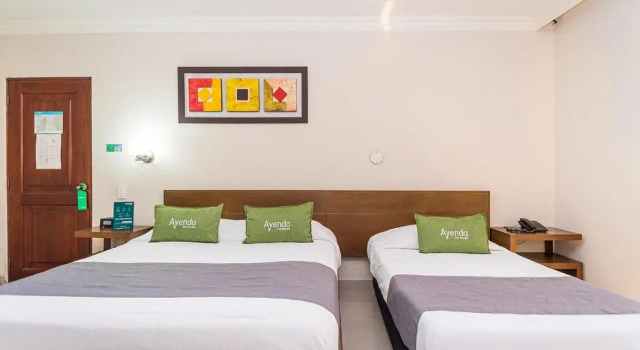 Трёхместный номер Standard Hotel Costa Linda