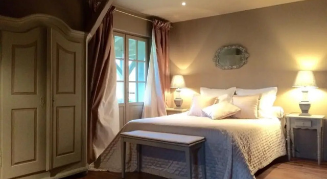La Ferme De Gringalet, Rezervovat Hotel Hotely v Ain s parkováním, Parkování