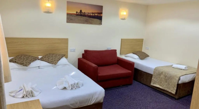 Трёхместный номер Standard Britannia Inn Hotel