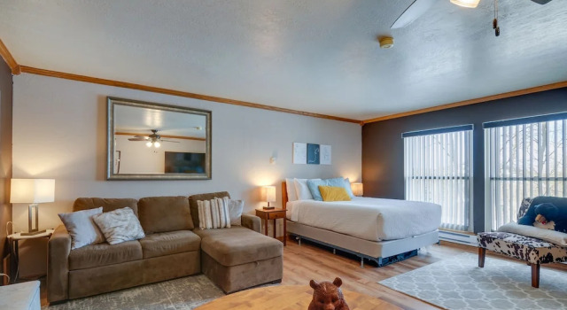 Апартаменты Cozy Brian Head Condo Near Hiking & Biking!