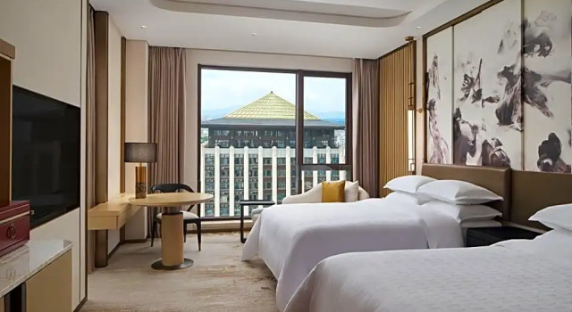 Номер Premier Sheraton Yunfu Xinxing Hotel