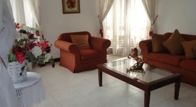Sherenes Homestay, Забронировать Отель Отели Канди с парковкой, рядом с Kandy Central Hospital, Парковка