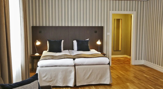 Четырёхместный номер Standard Skara Stadshotell
