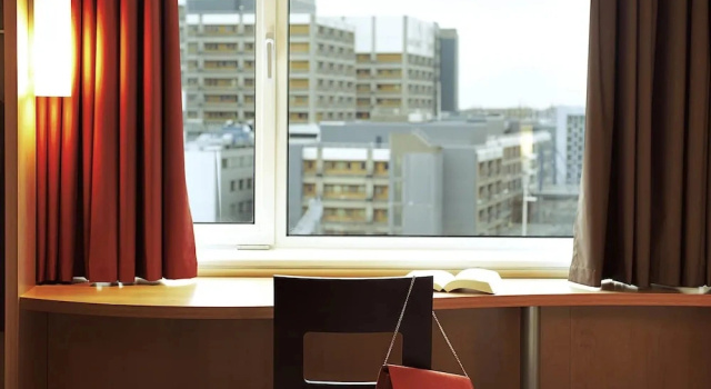 Номер Standard Ibis Angers Centre Château