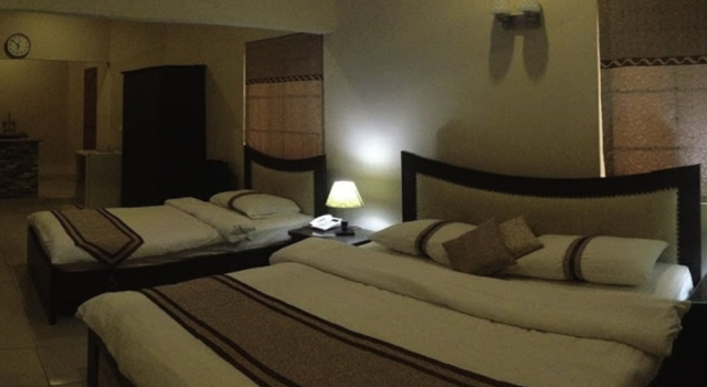 Royal INN, Reserva ahora Hotel Gambat Sindh