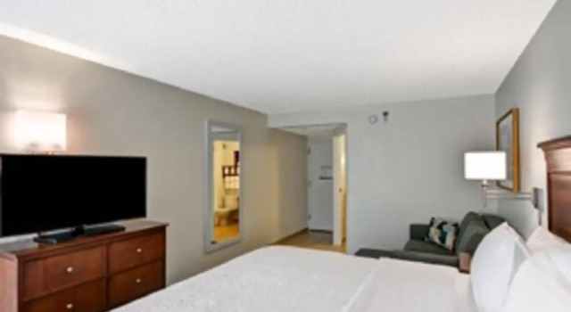 Четырёхместный номер Standard Hampton Inn Birmingham/Mountain Brook