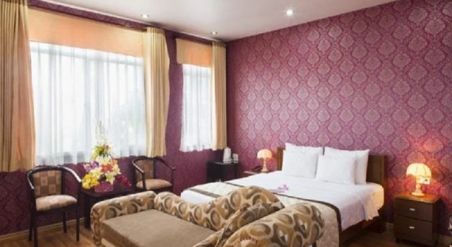 Vien Dong Hotel 4, Забронировать Отель Район 7 Хошимин, рядом с Crescent Mall