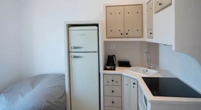 Апартаменты Flisvos Beachfront Apartments