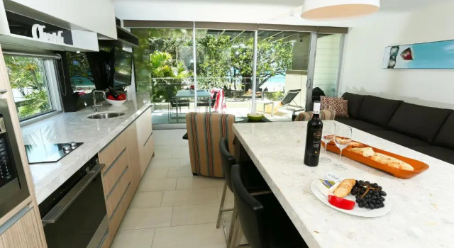 Апартаменты Seahaven Noosa Beachfront Resort