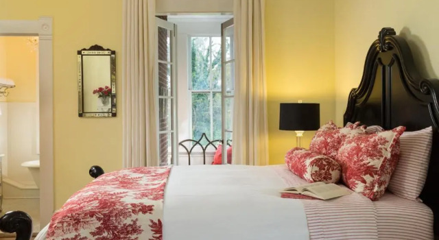 Люкс Standard The Twelve Oaks Bed & Breakfast