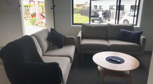 Апартаменты Georges Bay Apartments