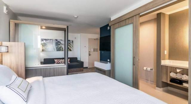 SpringHill Suites by Marriott Oklahoma City Downtown, Boek Hotel Hotels in Oklahoma met zwembad, Zwembad