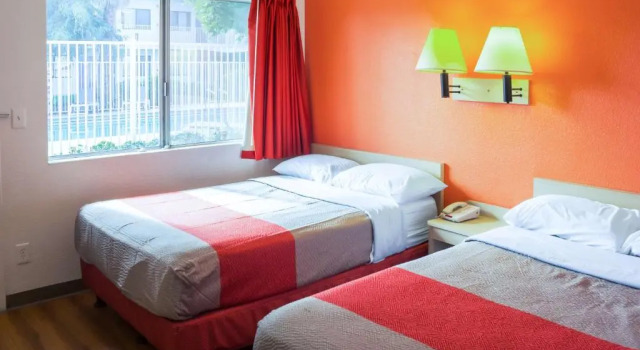 Двухместный номер Standard Motel 6-Porterville, CA