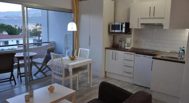 Villa la Paz, Book Hotel Hotels in Tenerife with Parking, Parking