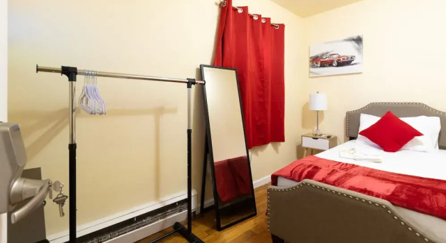 Номер Comfort Deluxe single bed 1st FL in Elmhurst NY
